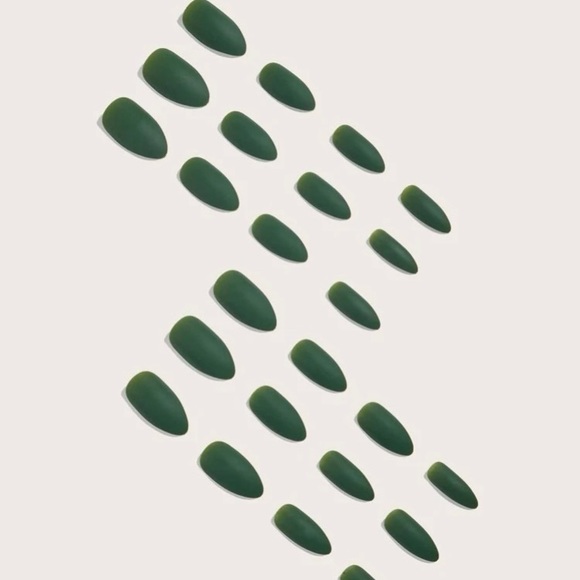 4/$20 Green almond shaped press on nails - Picture 2 of 2